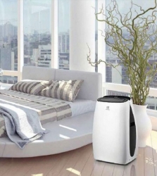 Кондиционер мобильный Electrolux EACM-10 HR/N3 белый