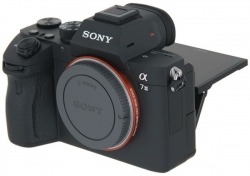 Фотоаппарат Sony Alpha A7 III черный 24.2Mpix 3 4K WiFi FE 28-70мм F3.5-5.6 OSS NP-FW50