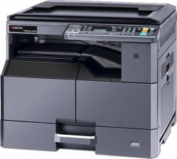 МФУ лазерный Kyocera TASKalfa 2020 (1102ZR3NL0) темно-серый