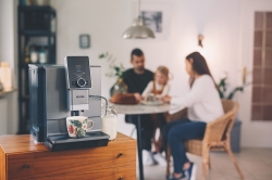 Кофемашина Nivona CafeRomatica NICR 930 1465Вт титановый/черный