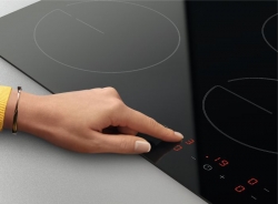 Варочная поверхность Zanussi CPZ64420KC черный