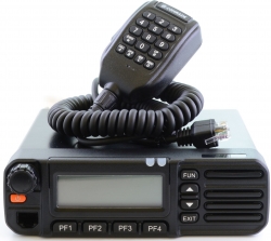 Рация Comrade R90 UHF 199кан. до 50км компл.:1шт автомоб. черный (13452)