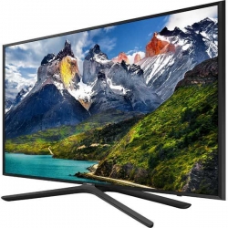 Телевизор LED Samsung UE43N5500AUXRU черный
