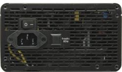 Блок питания Thermaltake ATX 650W Litepower RGB 650 80+ silver (24+4+4pin) APFC 120mm fan color LED 5xSATA RTL